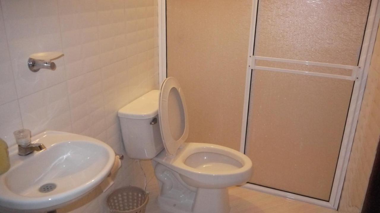 Hostal Naty Luna Jardín Εξωτερικό φωτογραφία